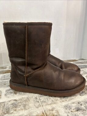 Ugg Women’s Brown Shearling-Lined Short Leather Boots S/N 1005093